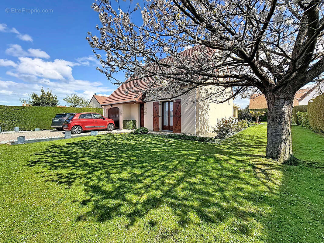 Maison à HERMANVILLE-SUR-MER