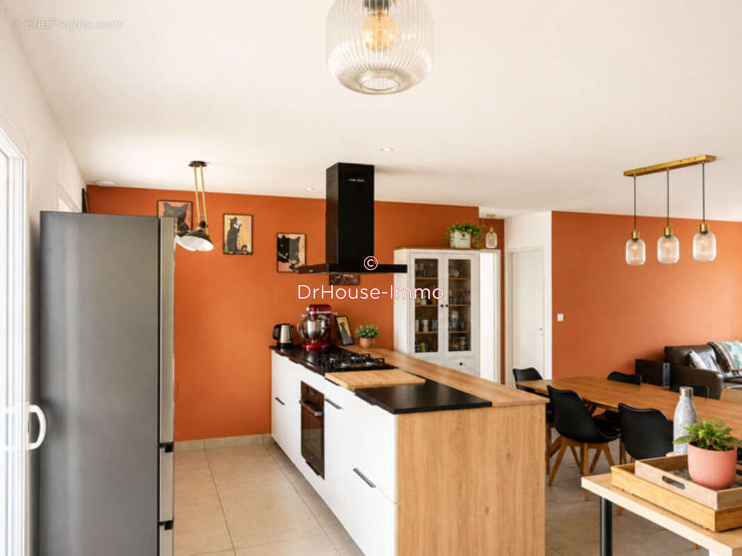 Maison 122 m² à Martignas-Sur-Jalle  - photo 6