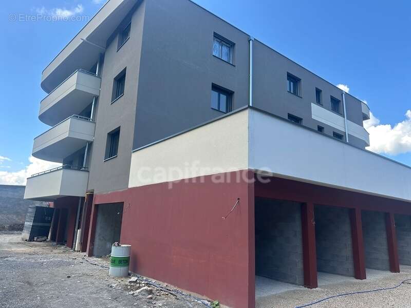 Appartement à VIVIERS-DU-LAC