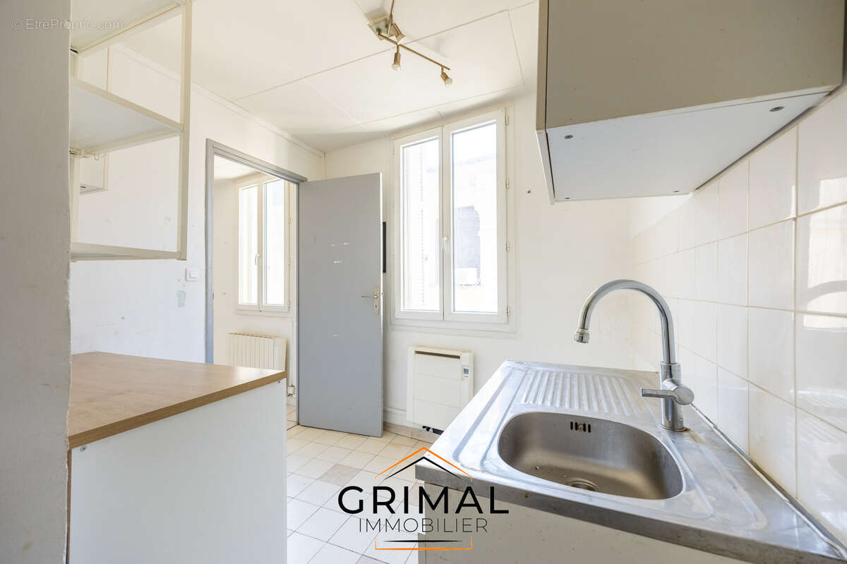 Appartement à MARSEILLE-6E