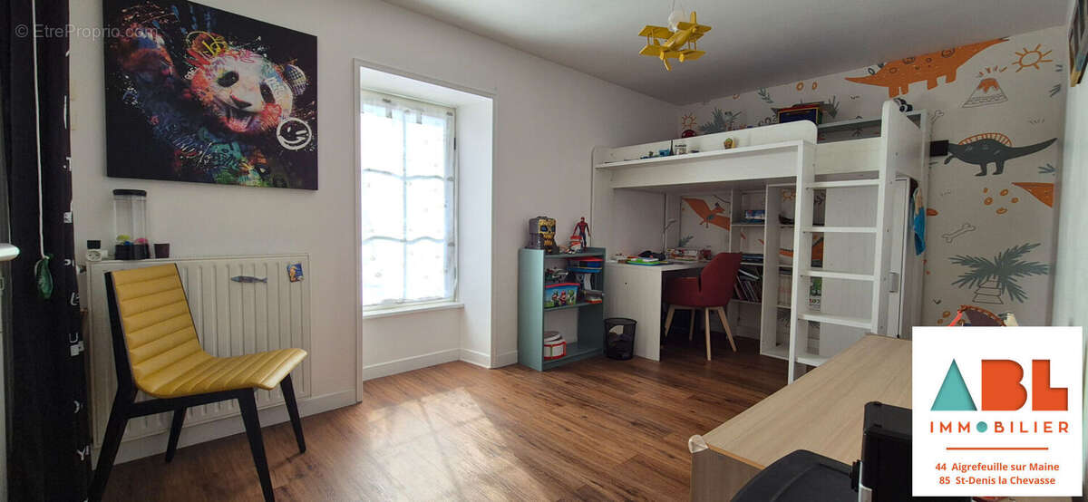 Maison à SAINT-DENIS-LA-CHEVASSE