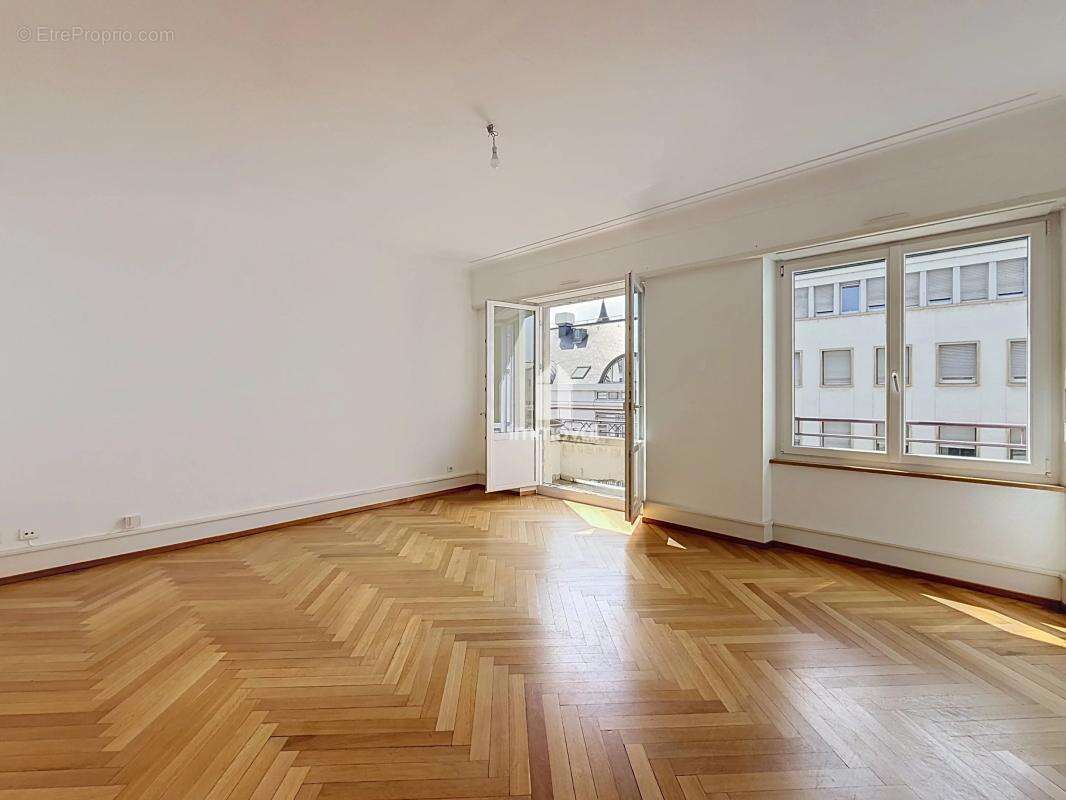 Centre-ville - t4 - 114 m² - photo 2