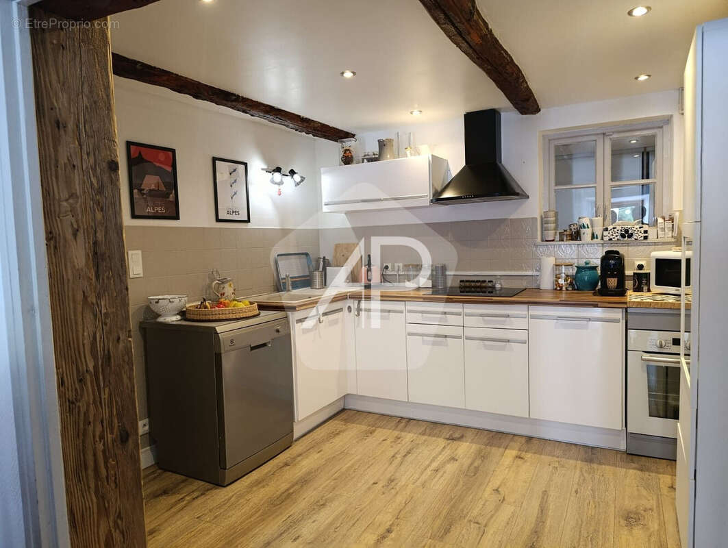 Appartement à PUY-SAINT-PIERRE