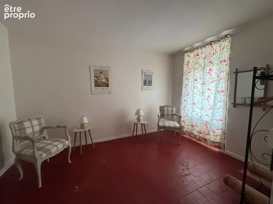 Deux maisons de caractère à vendre 15 pièces proche de MARSEILLES LES AUBIGNY (18) - photo 4