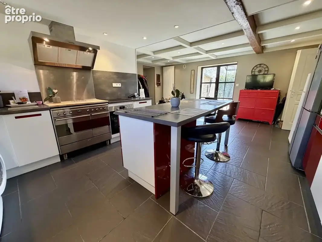 Fermette rénovée à vendre près de Villapourçon - photo 3