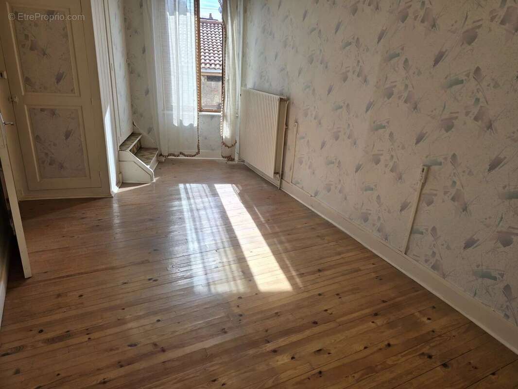 Maison à BRASSAC-LES-MINES