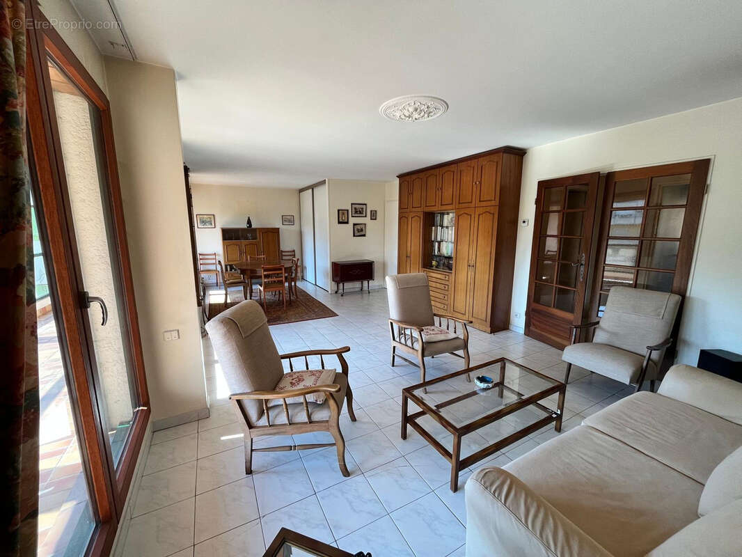 Appartement à HYERES