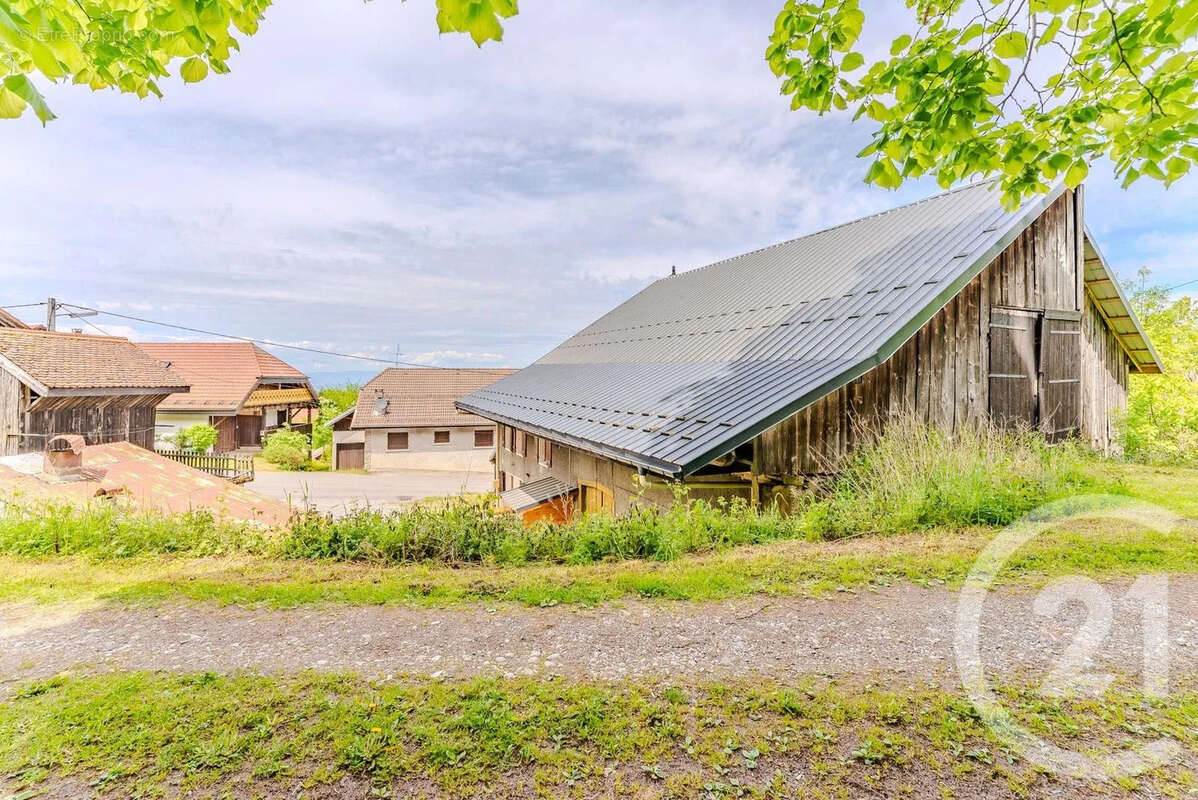 Maison à THOLLON-LES-MEMISES