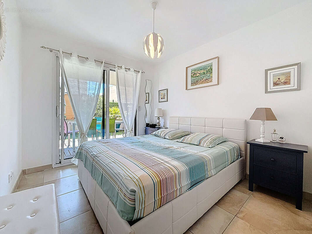 Appartement à CARQUEIRANNE