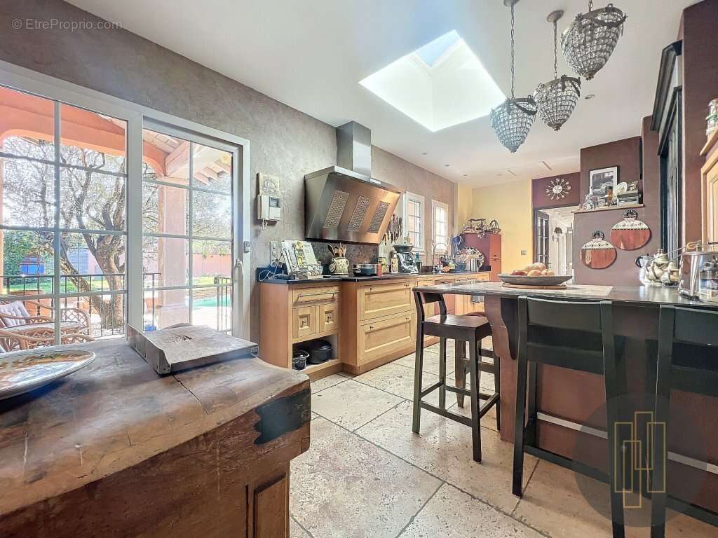 Maison à VILLEFRANCHE-SUR-SAONE