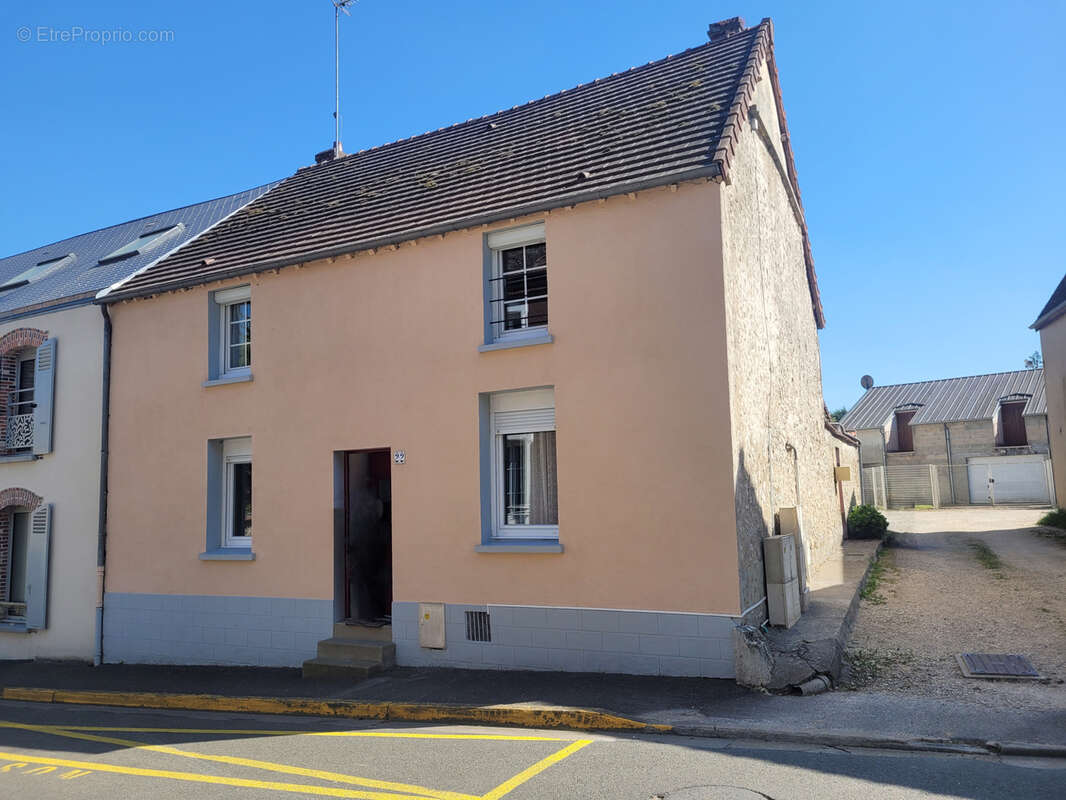 Maison à AUNEAU