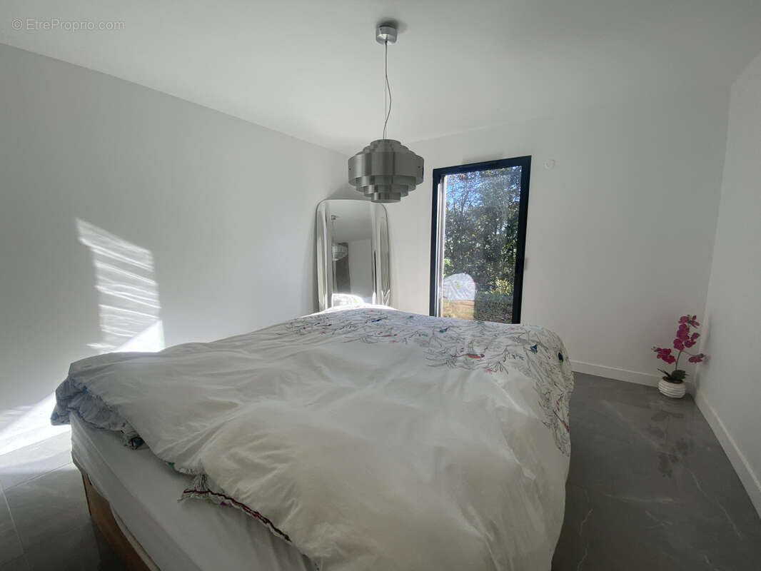 Maison à SAINT-FORGEUX