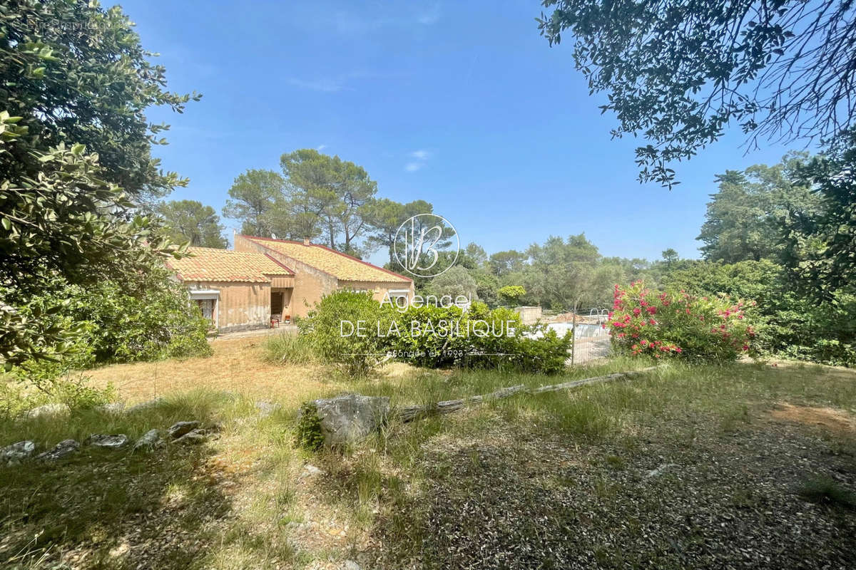 Maison à SAINT-MAXIMIN-LA-SAINTE-BAUME
