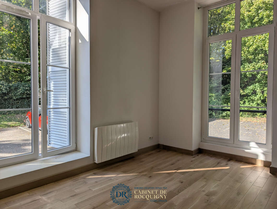 Appartement à SAINT-JEAN-DE-BRAYE