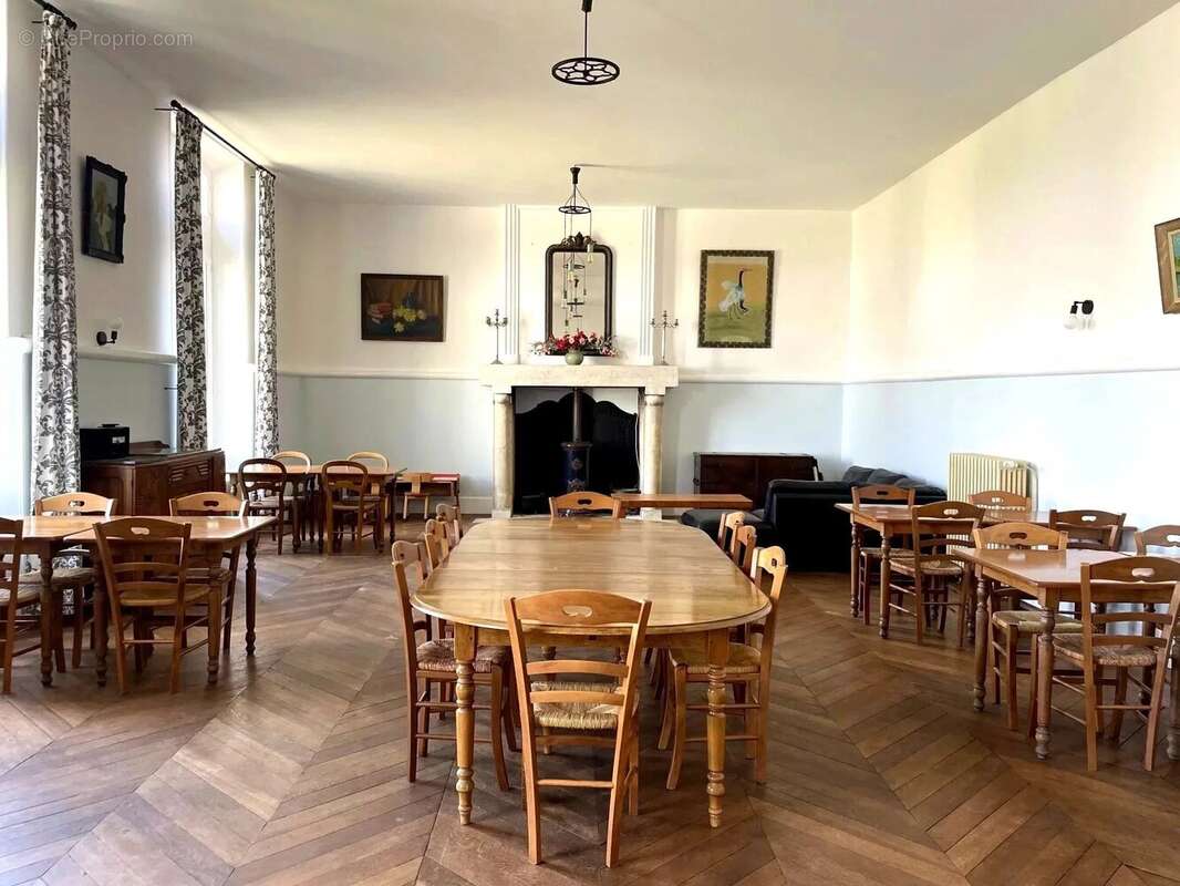 Maison à SAINT-JEAN-D'ANGELY