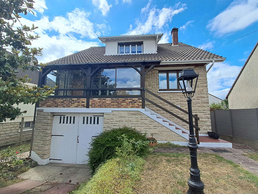 Maison à CONFLANS-SAINTE-HONORINE