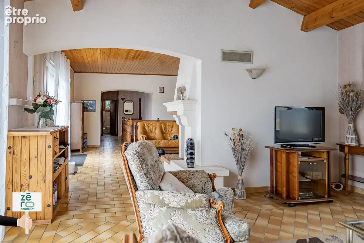 Maison d’exception avec piscine, dépendances et fort potentiel professionnel   Baisse de prix récente - photo 32