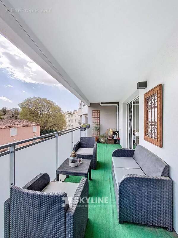 Appartement à MARSEILLE-4E