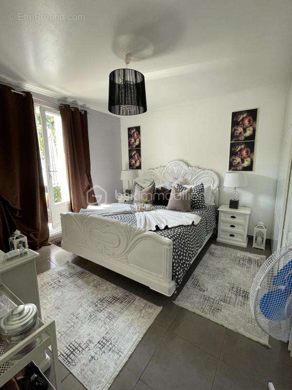 Maison à LE BLANC-MESNIL