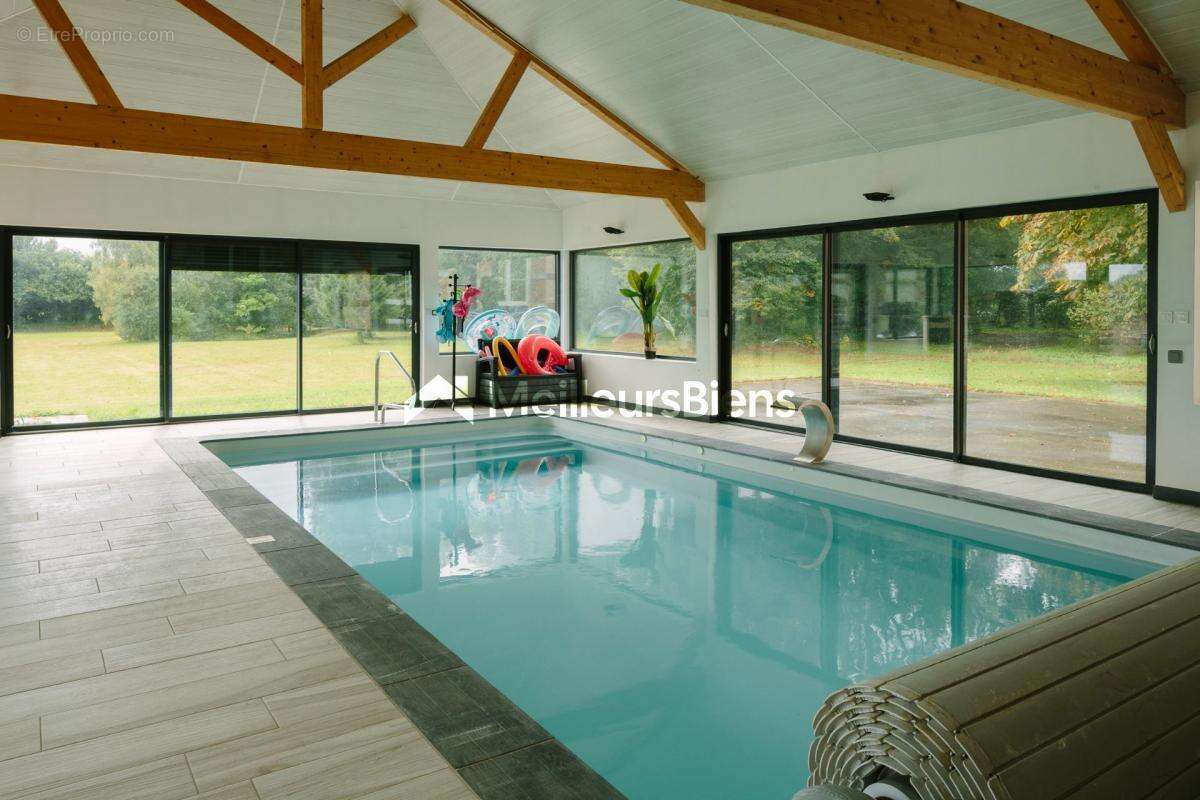 Maison à SAINT-AUBIN-DE-CRETOT