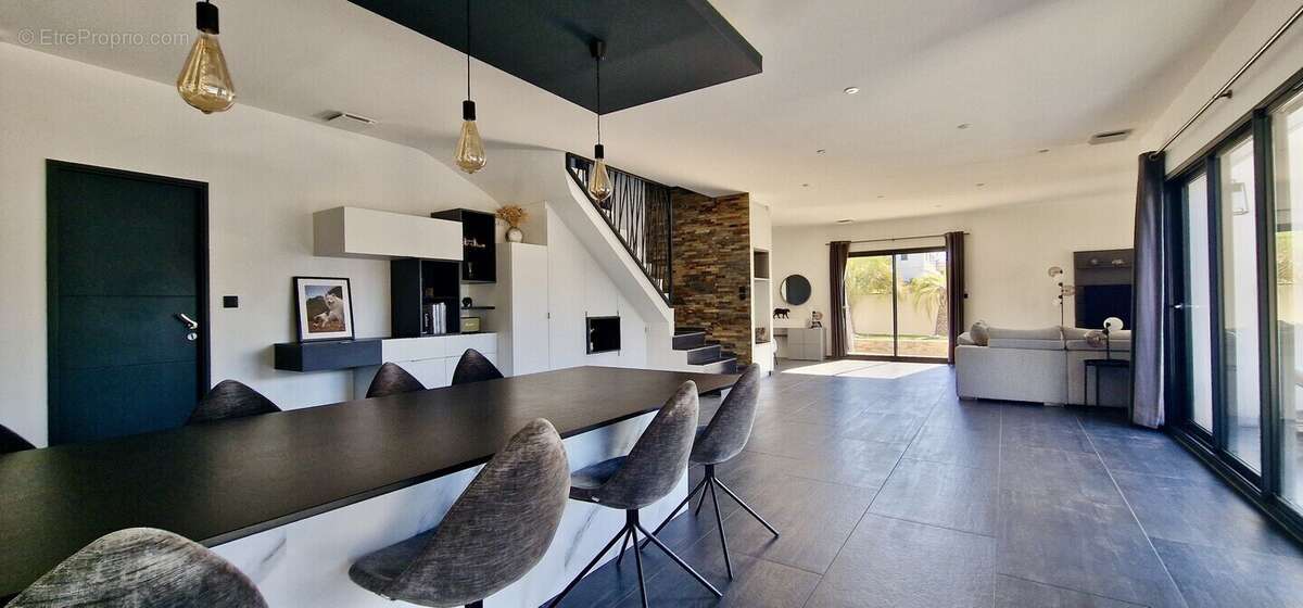 Maison à CASTELNAU-LE-LEZ