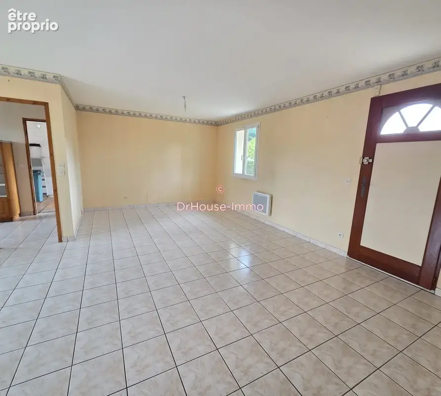 Maison 3 pièces 76 m² à vendre à Savigne-L'eveque (72460) - photo 2
