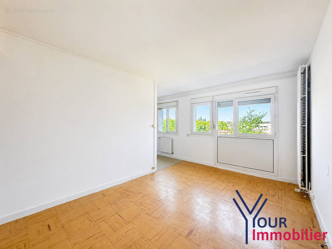 Appartement à GRIGNY