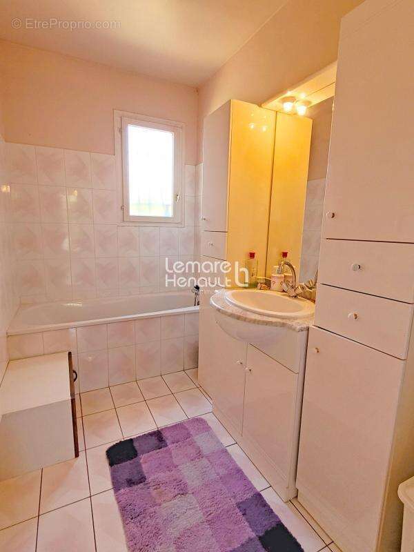 Maison en bon état 4 chambres sur 680 m² de terrain - photo 7