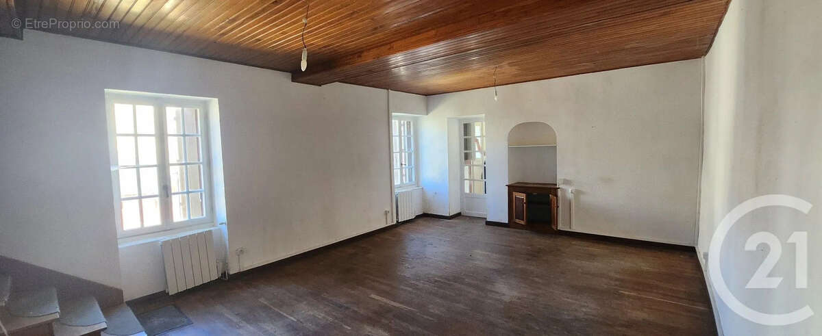 Maison à LORMES