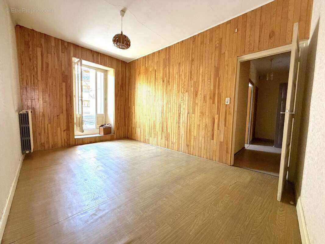 Appartement à SAINT-MICHEL-DE-MAURIENNE
