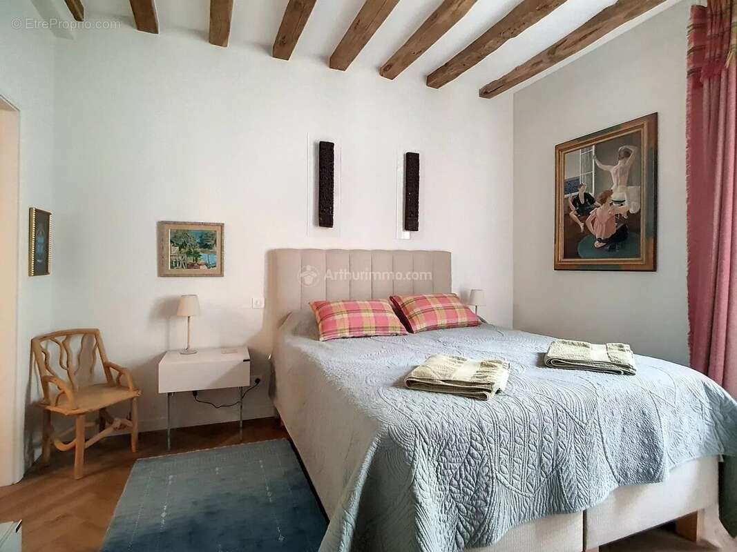 Maison à LA CHARTRE-SUR-LE-LOIR