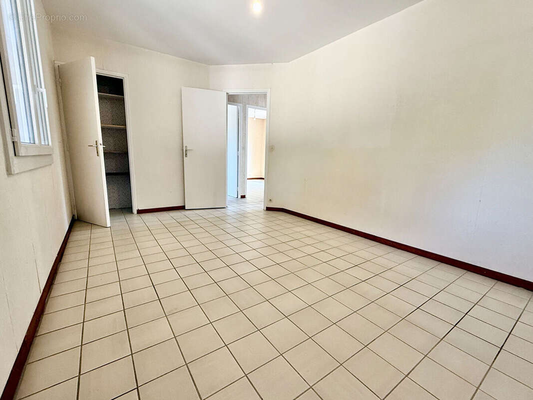 Maison à SAINT-GERMAIN-DU-BEL-AIR