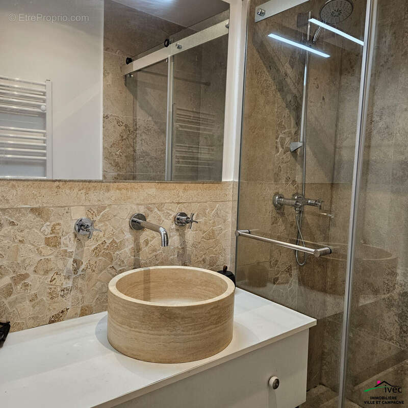 Appartement à VILLENEUVE-LOUBET