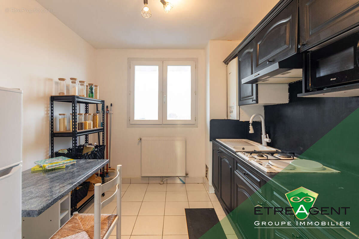 Appartement à ISSOU