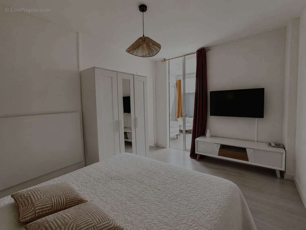 Appartement T2 avec terrasse et véranda - photo 5