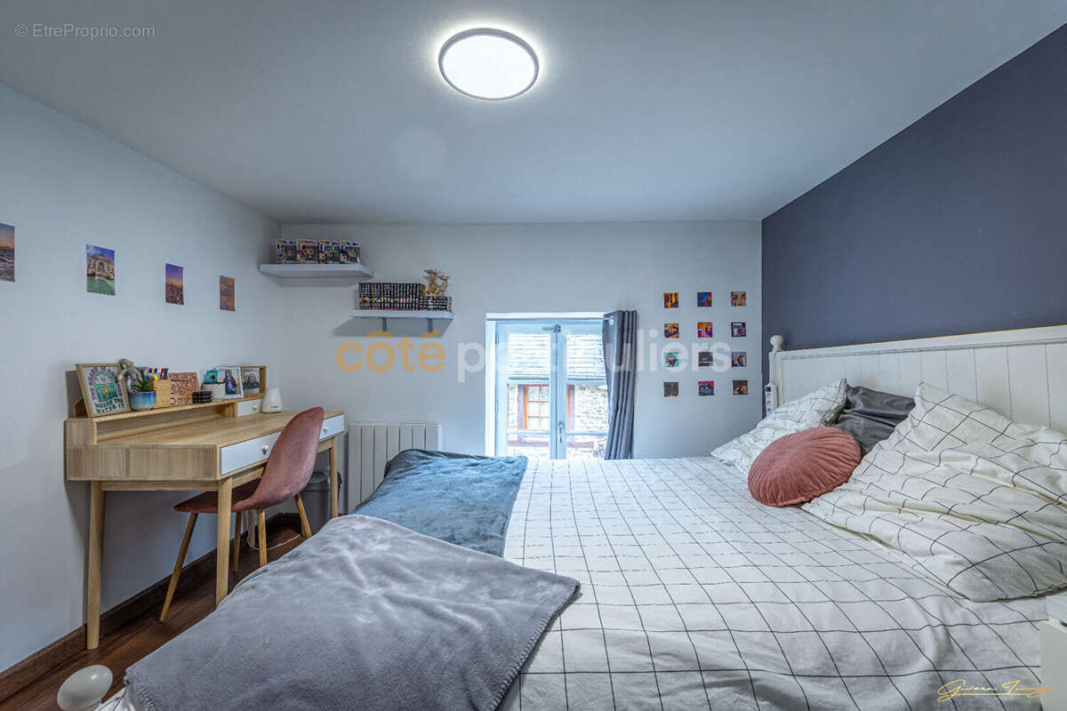 Maison à LA VILLE-ES-NONAIS