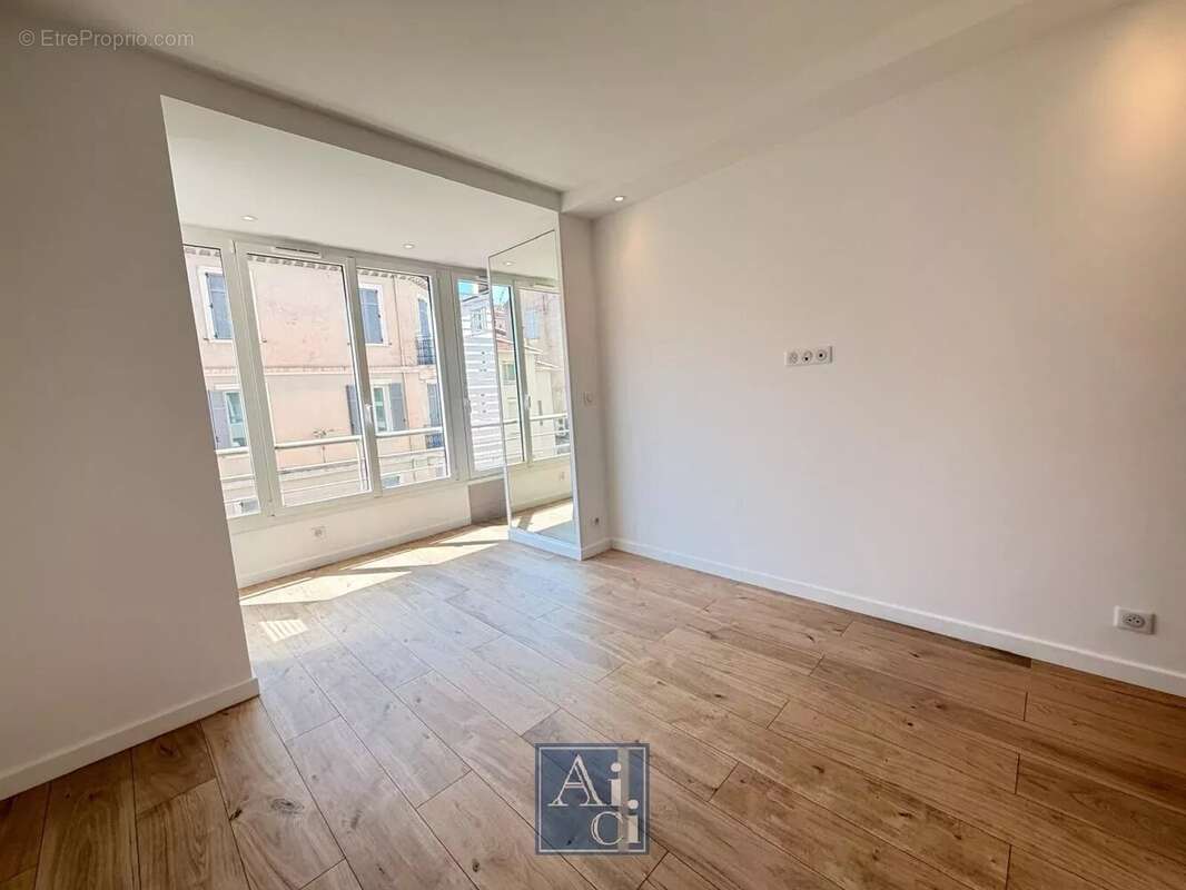 Appartement 3 pièces Cannes Grand Hôtel - photo 10