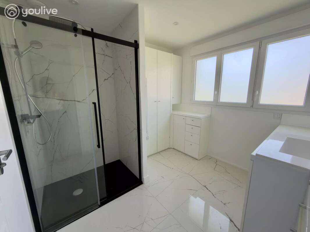 Appartement à DAMIGNY