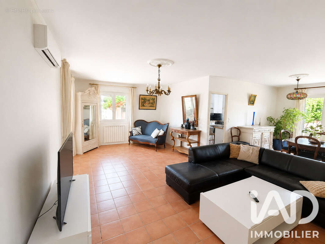 Photo 2 - Maison à BRESSOLS