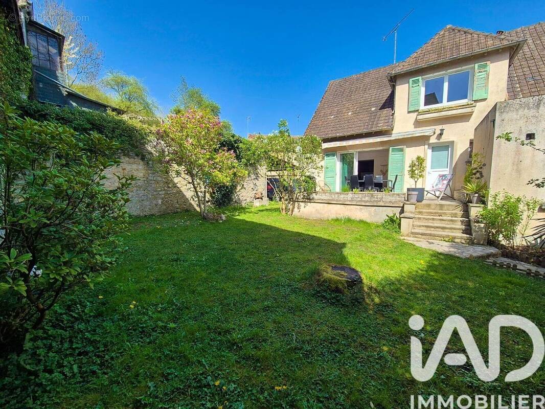 Photo 1 - Maison à CHARS