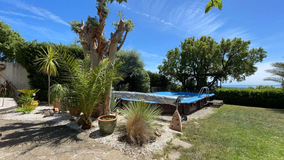 Maison à LA LONDE-LES-MAURES