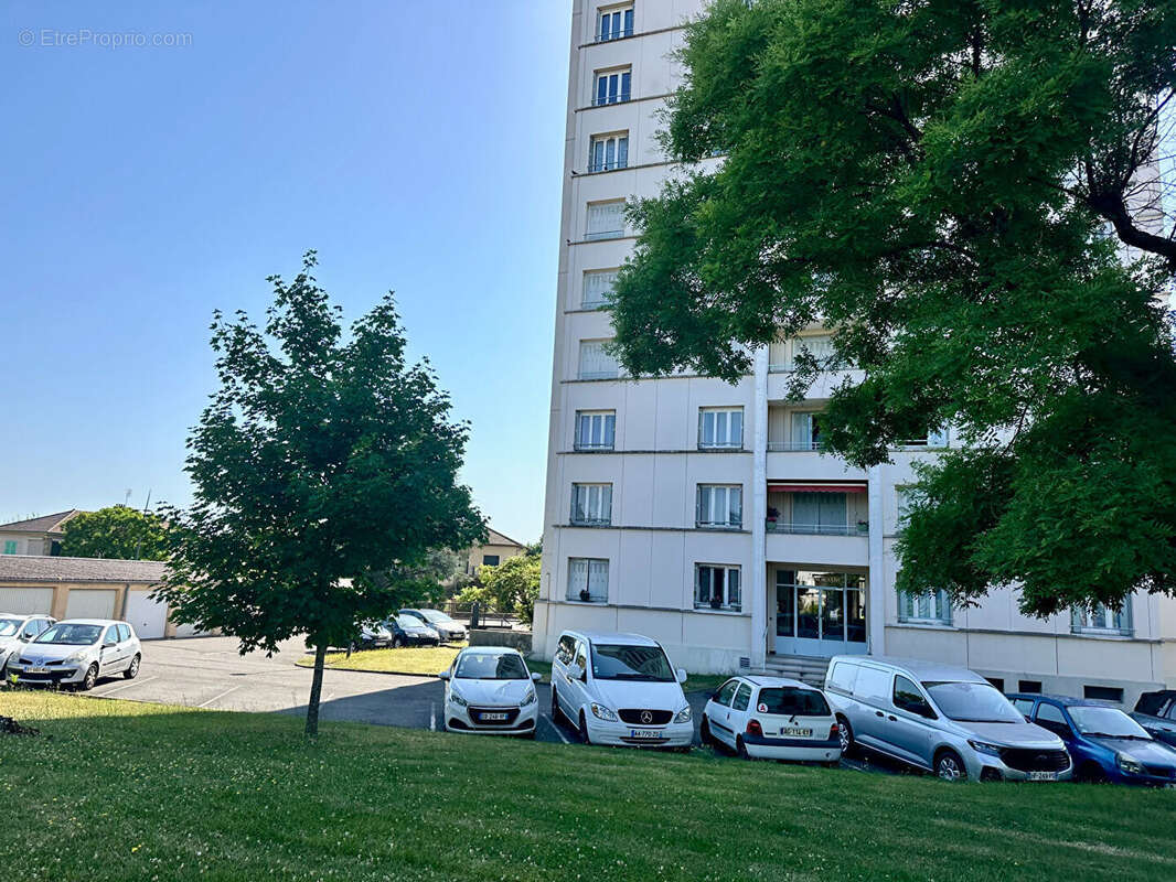 Appartement à BELLEVILLE