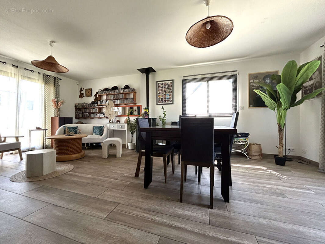 Maison contemporaine de 2017 à PLONEIS - photo 3
