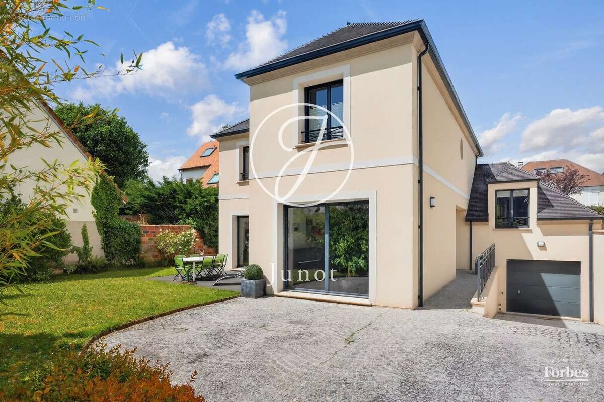 Maison à MAISONS-LAFFITTE