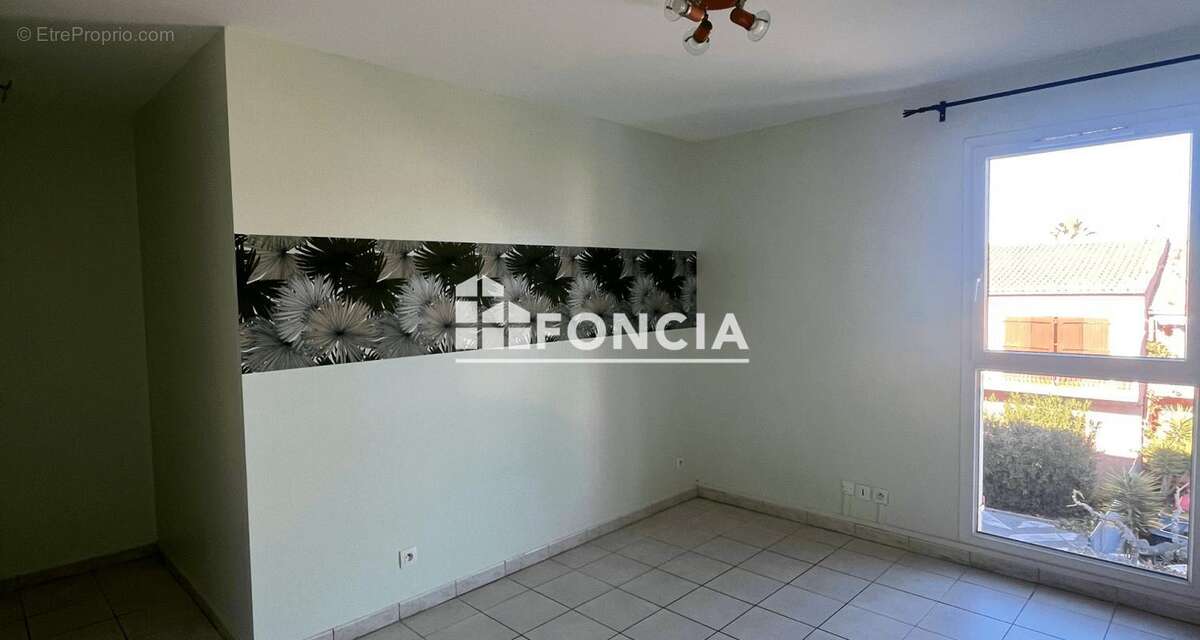 Appartement à LA LONDE-LES-MAURES