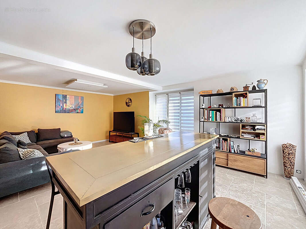 Maison à MINIAC-MORVAN