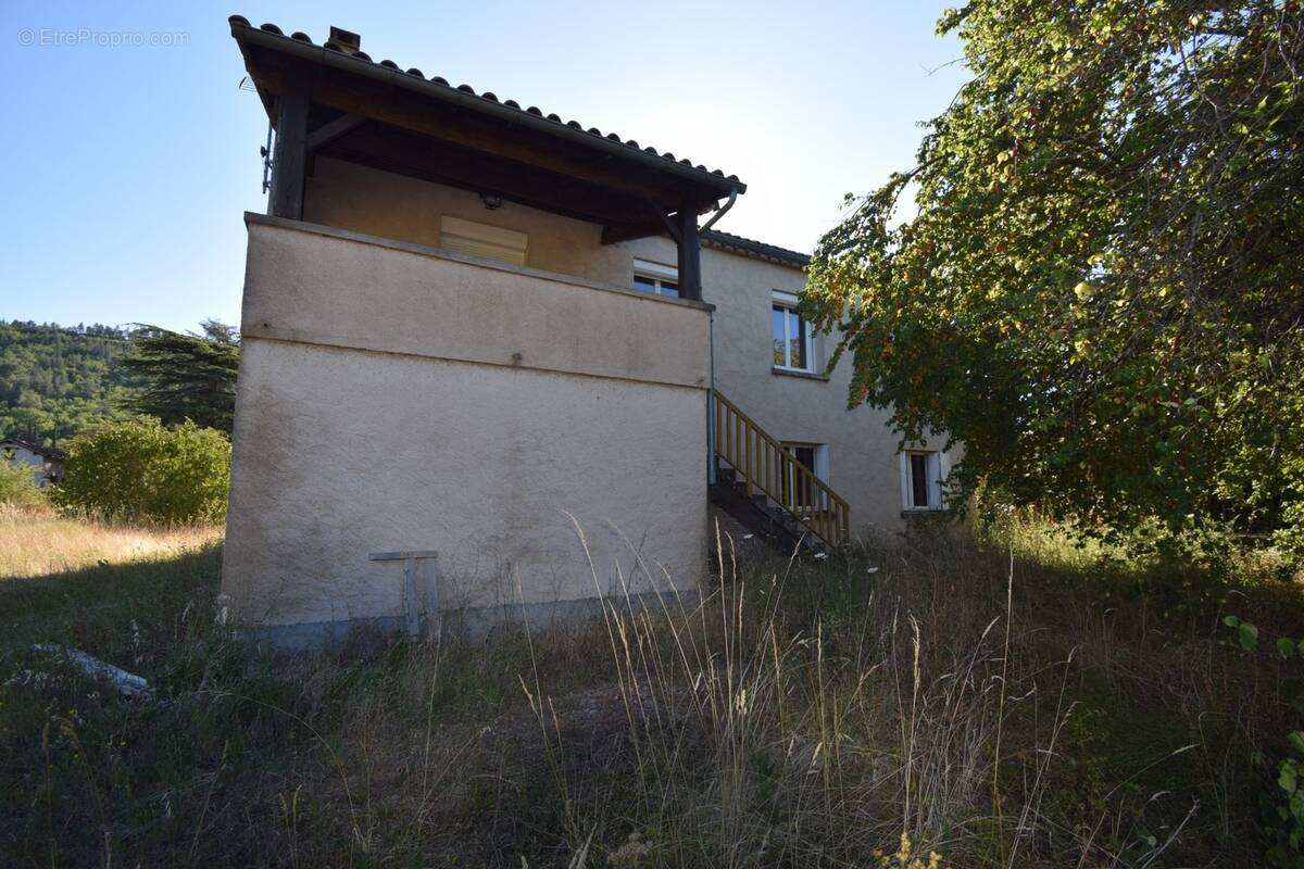 Maison à TOUR-DE-FAURE