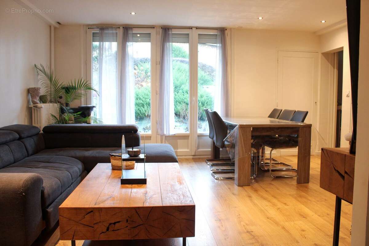Appartement à BOIS-GUILLAUME