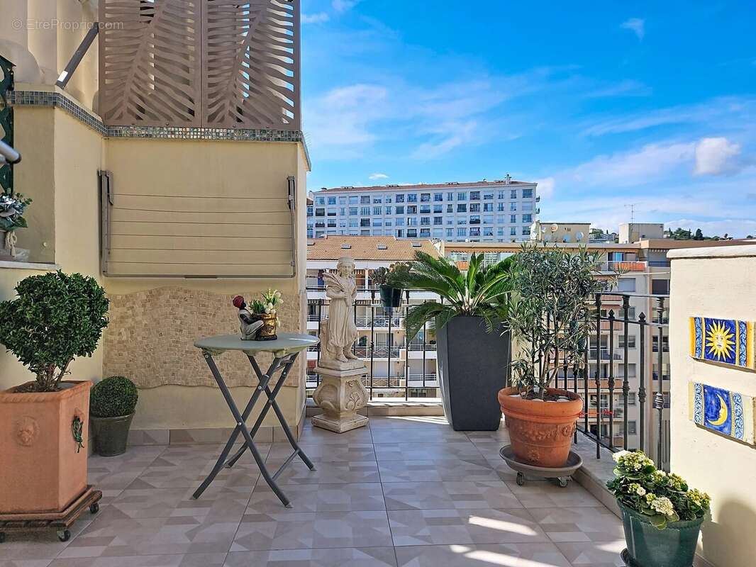 Appartement à NICE