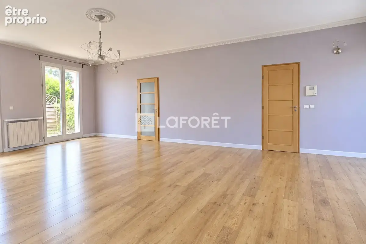 Maison Nanterre 7 pièce(s) 191 m2 - photo 2